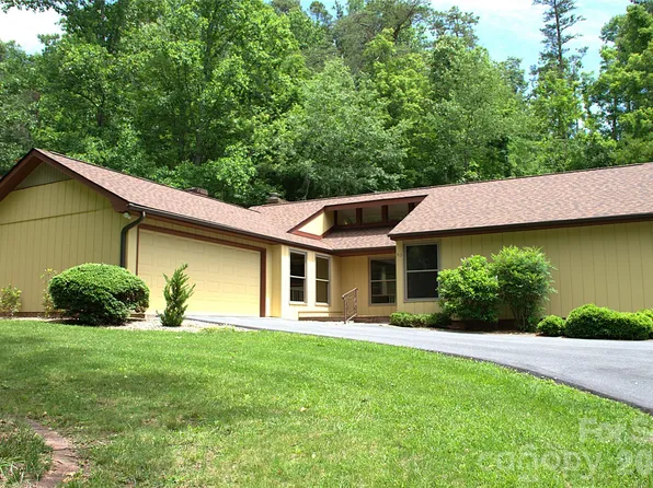 63 Pinecroft Rd, Asheville, NC 28804