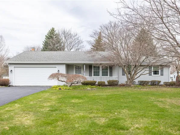 143 Gary Dr, Brockport, NY 14420