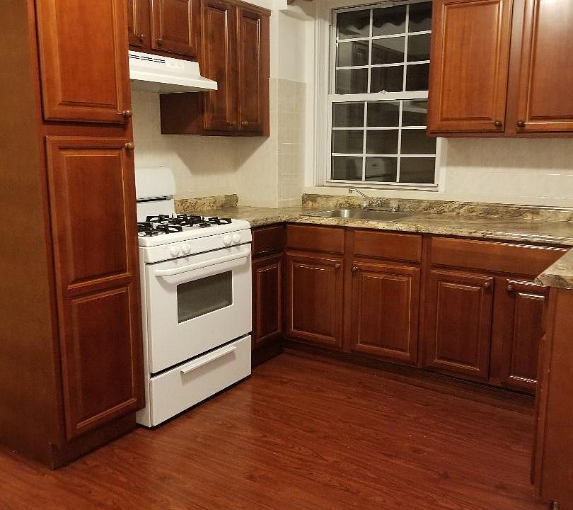 1st image of 5616 Avenue N #2