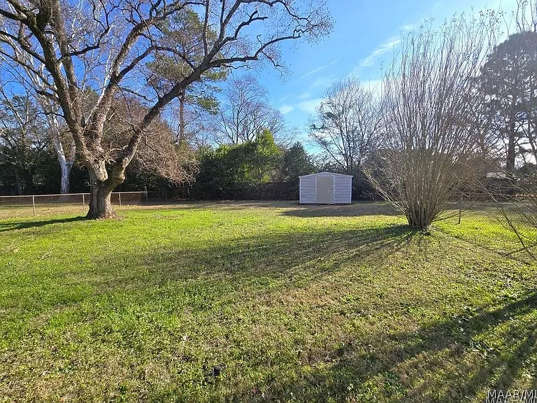 426 Stroll Dr — Photo 6