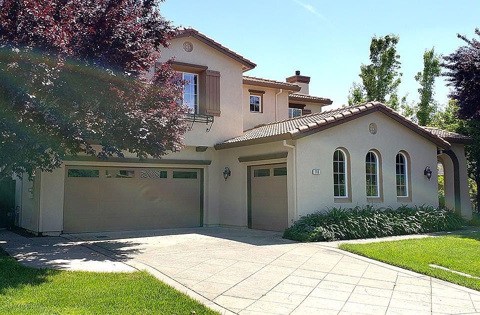 1st image of 110 Miramont Ct