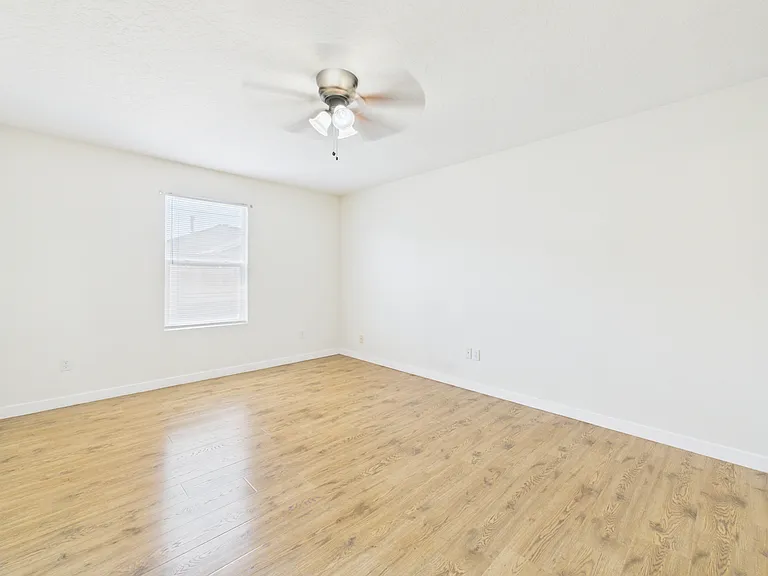 214 Parkmont Way — Photo 11