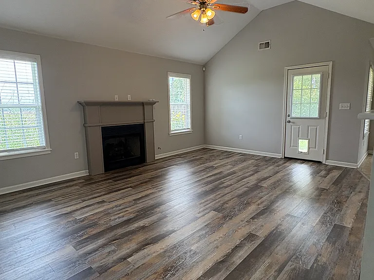 112 Franklin St — Photo 14