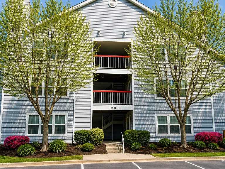 18501 Fairlight Dr #330 — Photo 1