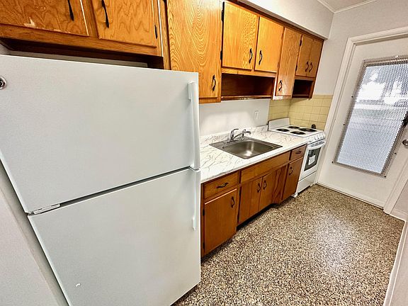 4th image of 432 Magnolia Ave #6