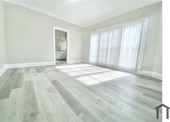240 S New Hampshire Ave — Photo 6