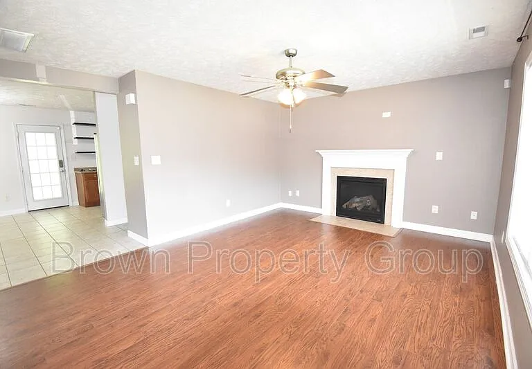 165 Pender Rd — Photo 3