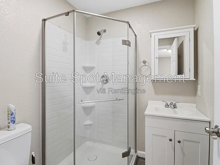 160 Harrison Ave #E3 — Photo 31