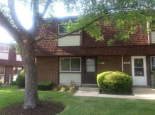 2506 Berkshire Ct, Waukegan, IL 60087