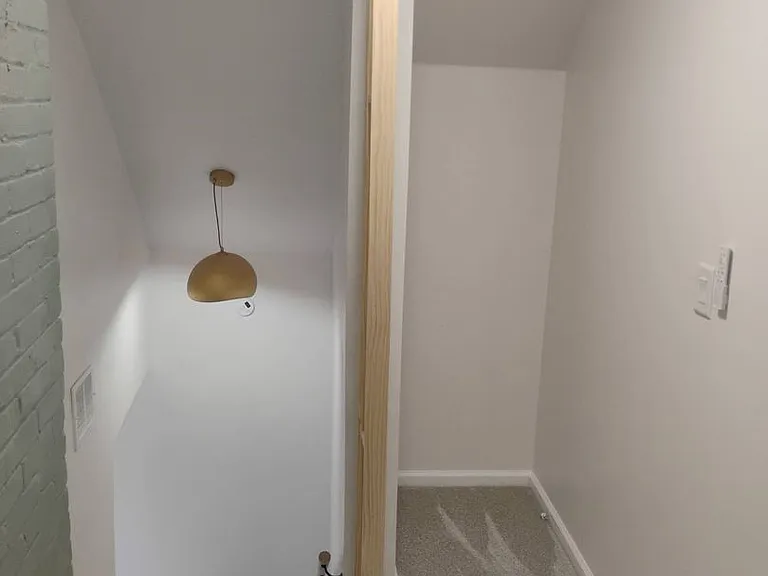 6015 Hosmer Ave — Photo 52