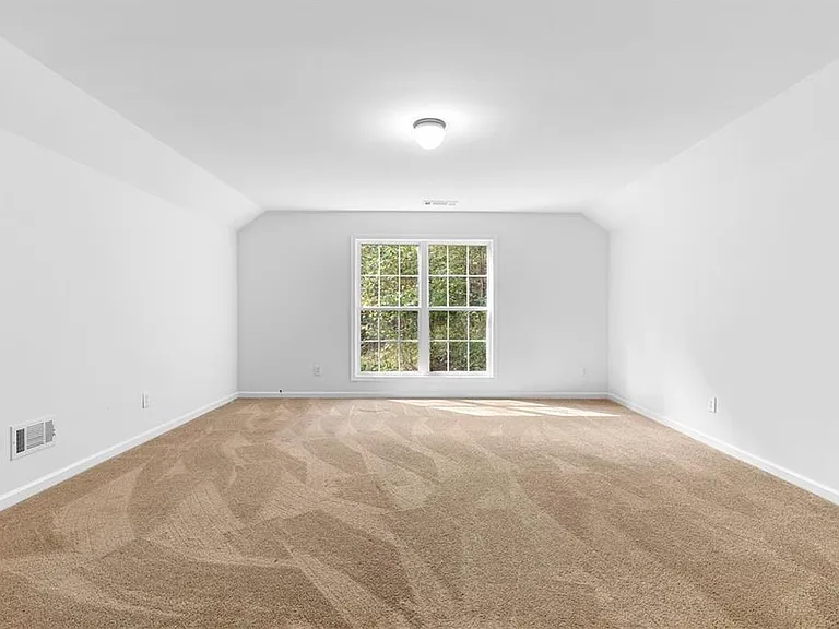 80 Castle Ct — Photo 7