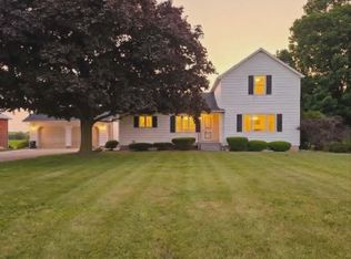 11215 Stoudt Rd, Muir, MI 48860