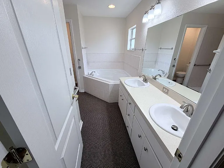 5967 Hillside Heights Dr — Photo 14