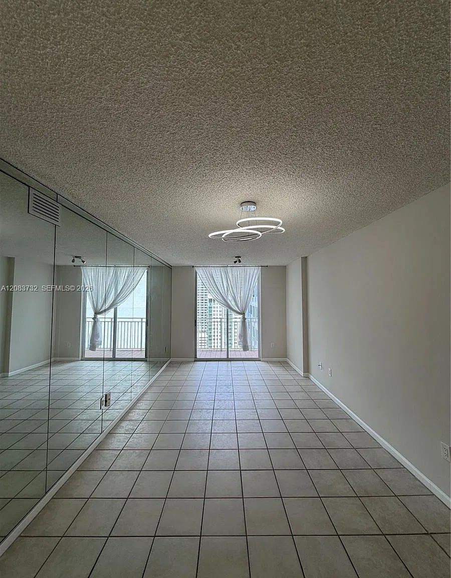 Fortune House Condo — Photo 3
