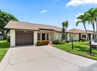 6090 Ambertree Ln, Greenacres, FL 33463