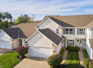 585 Hidden Harbor Dr UNIT 60, Fairport Harbor, OH 44077