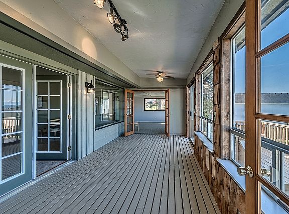 5th image of 335 Grandview Ave