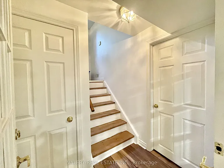 12 Weatherstone Ct #LOWER — Photo 6