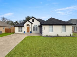 4906 Lee Hutson Ln, Sachse, TX 75048