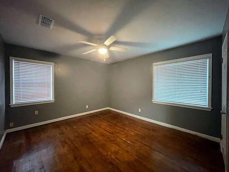3710 Avenue V — Photo 15