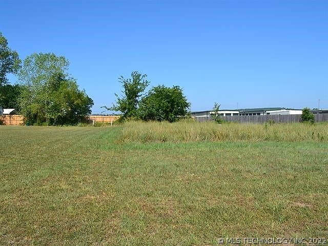 1st image of 50 West Ave