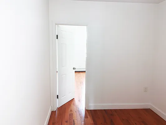 Rented by Stewart Harrison LLC | media 23