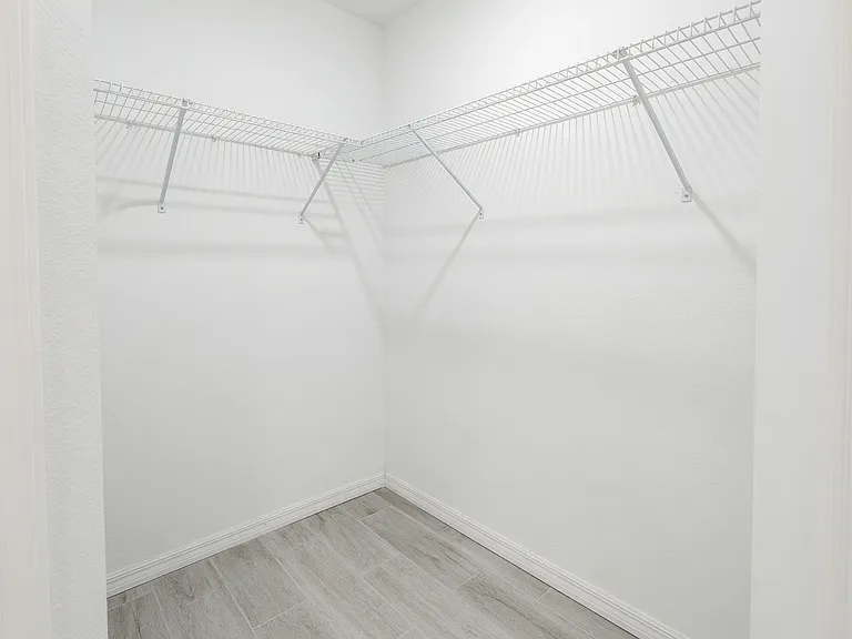 1003 NW 7th Pl — Photo 5