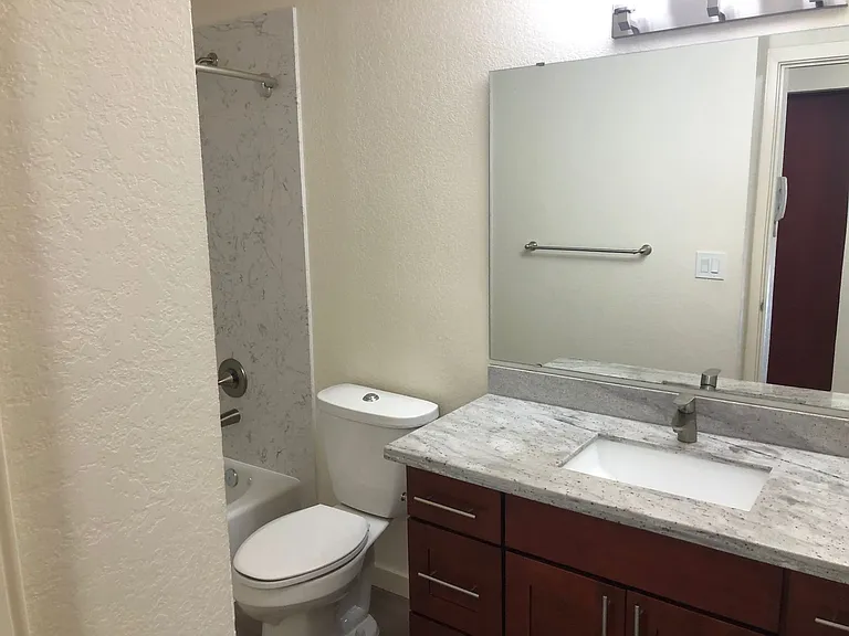 8732 Phinney Ave N #B1 — Photo 21