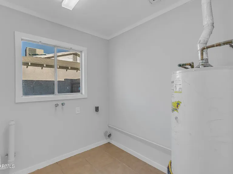 2115 E Birchwood Ave — Photo 9