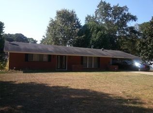 1231 Summer Ln, Jackson, MS 39211