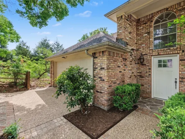 6701 Clear Springs Cir, Garland, TX 75044