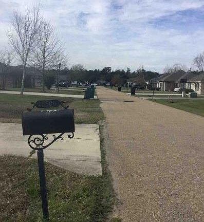 Exterior Neighborhood (street photo)