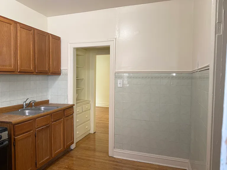 7341 S Michigan Ave #2R — Photo 1