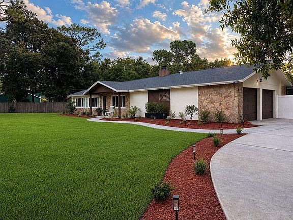 5th image of 17238 BRIDLEPATH COURT