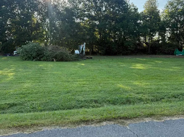 Cherokee Ln, Paragould, AR 72450