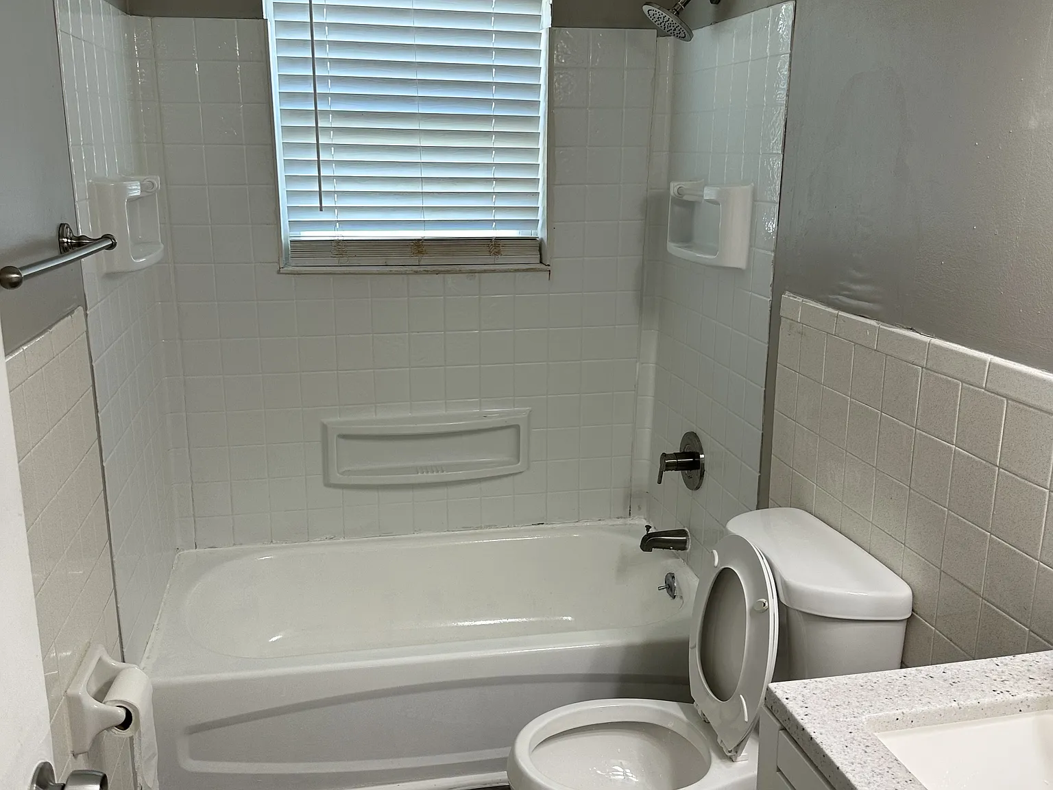 2 bed, 800 sqft, $925 — Photo 2