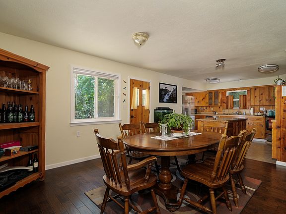 4th image of 8618 Stehlin Ave