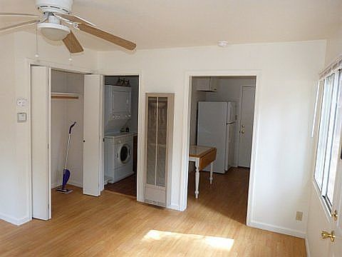 3rd image of 1219 Sierra Blvd