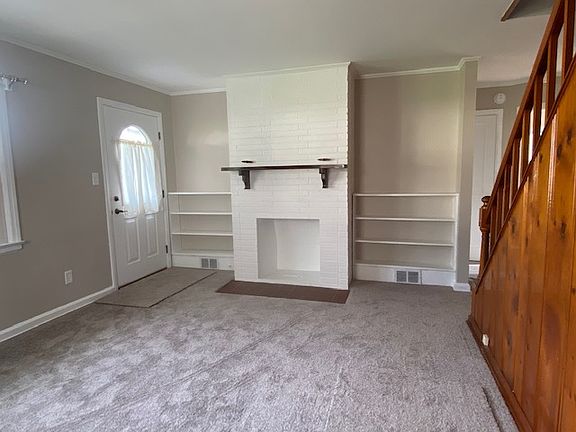 2nd image of 3944 Sylvia Ln