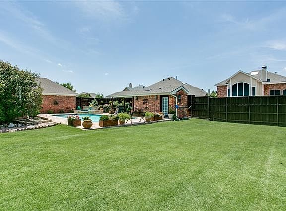 3rd image of 8405 Vasque Ct