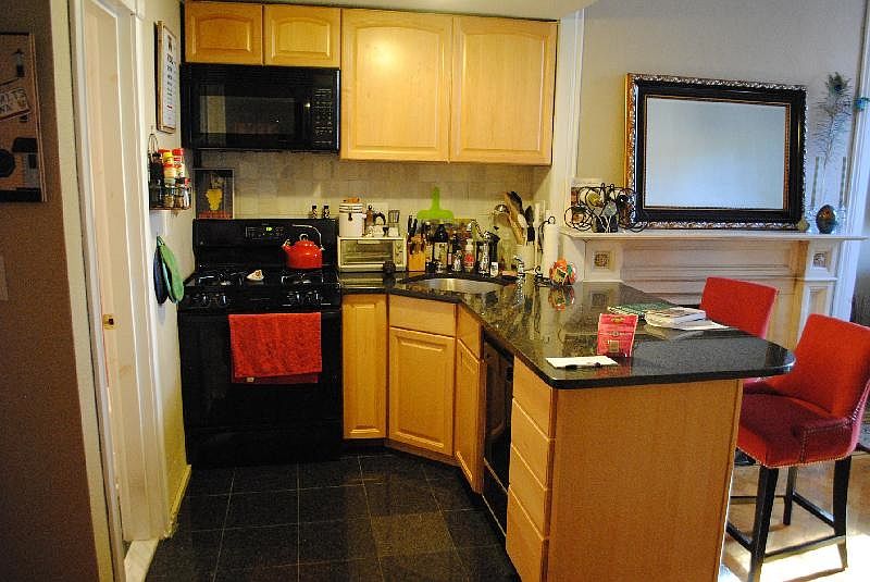 2nd image of 269 Beacon St APT 6A