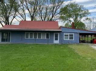 37102 E Cline Rd, Lone Jack, MO 64070