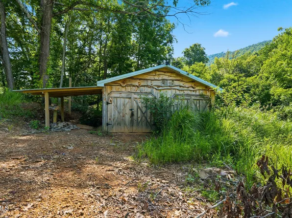 5907 Doctor Andrew Jackson Osborne Hwy, Blackwater, VA 24221