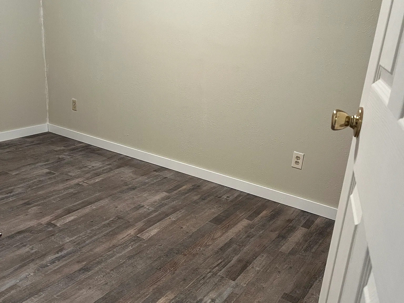 2 bed, 700 sqft, $895 — Photo 3