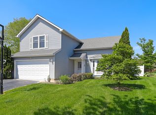1116 Ashford Ln, Westmont, IL 60559
