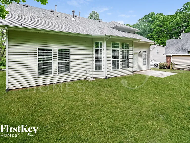 5611 Branthurst Dr — Photo 15