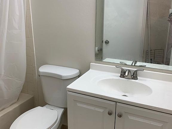 3rd image of 8290 Lake Dr APT 513