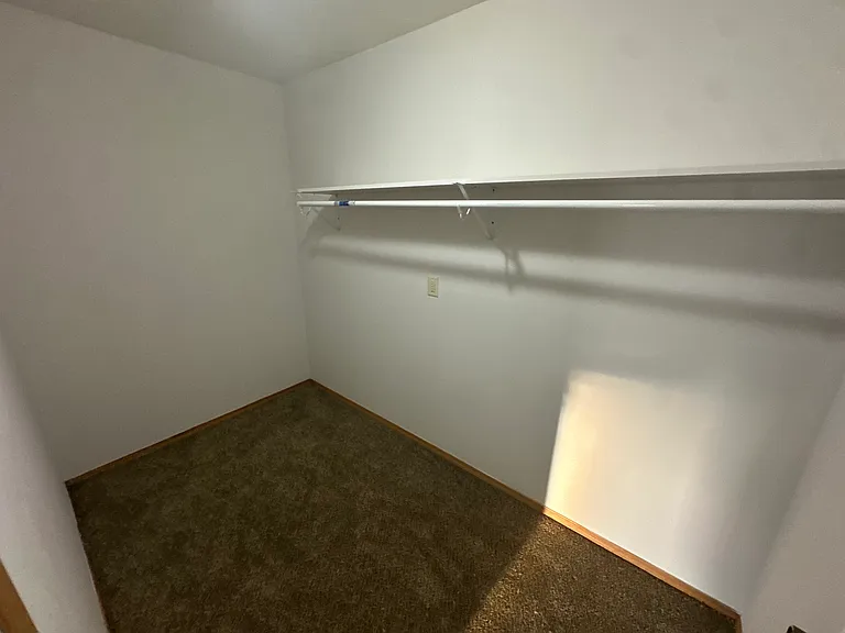 2941 W Elm St — Photo 5