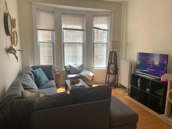 The Beaumont, 1227 N Milwaukee St APT 22, Milwaukee, WI 53202
