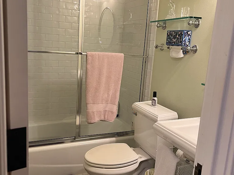 4535 Maiden Ln — Photo 15